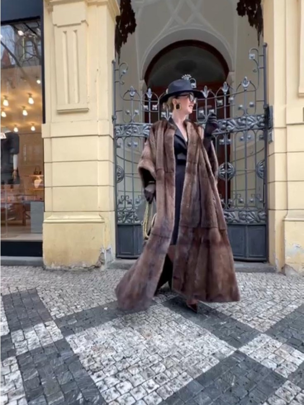 Brand New Female Ranch Mink Princess Swing Coat – Made in Moscow, Russia